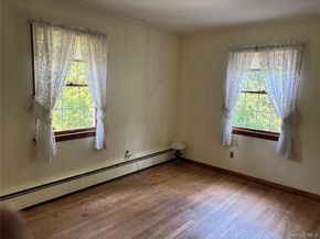 16 Rocklein Road, Wading River NY 11792