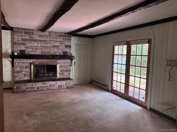16 Rocklein Road, Wading River NY 11792
