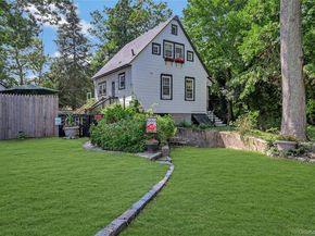 46 Satinwood Road, Rocky Point NY 11778
