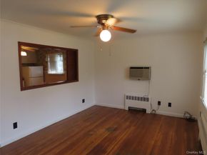 23 Woodlawn Avenue, Central Islip NY 11722