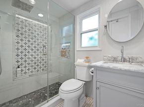 29 W Henrietta Avenue, Oceanside NY 11572