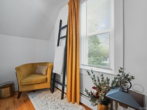 29 W Henrietta Avenue, Oceanside NY 11572