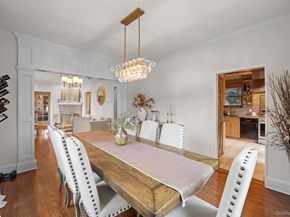 29 W Henrietta Avenue, Oceanside NY 11572