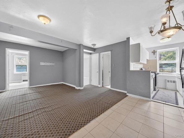160 Ravine Avenue 1D, Yonkers NY 10701