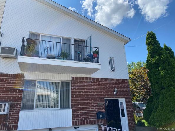 7802 151st Avenue, Howard Beach NY 11414