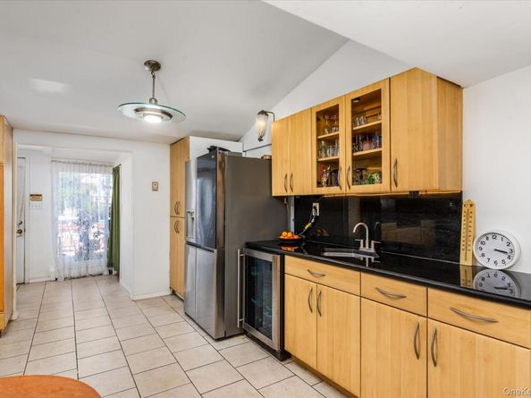 177 Sportsmans Avenue, Freeport NY 11520