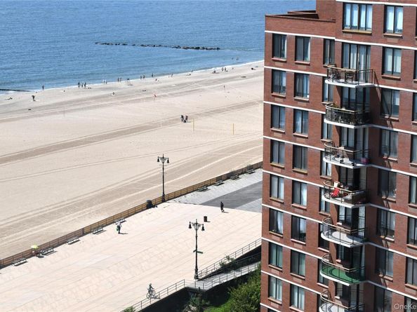 40 Brighton 1st Road 15J, Brooklyn NY 11235