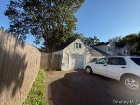 184 Caleb's Path, Brentwood NY 11717