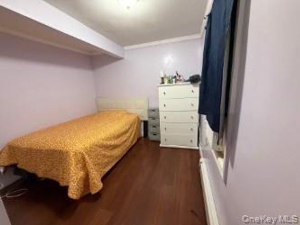 184 Caleb's Path, Brentwood NY 11717