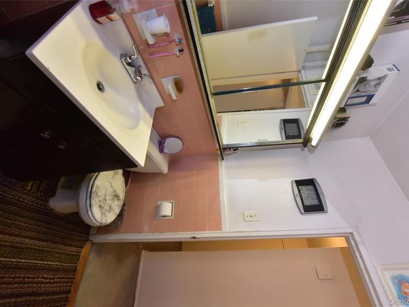 204-15 Foothill Avenue B77, Hollis NY 11423