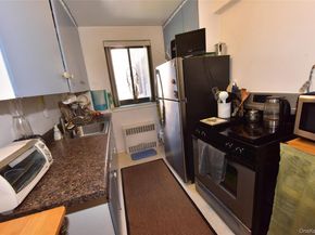 204-15 Foothill Avenue B77, Hollis NY 11423