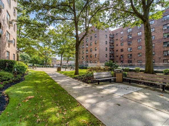 204-15 Foothill Avenue B77, Hollis NY 11423