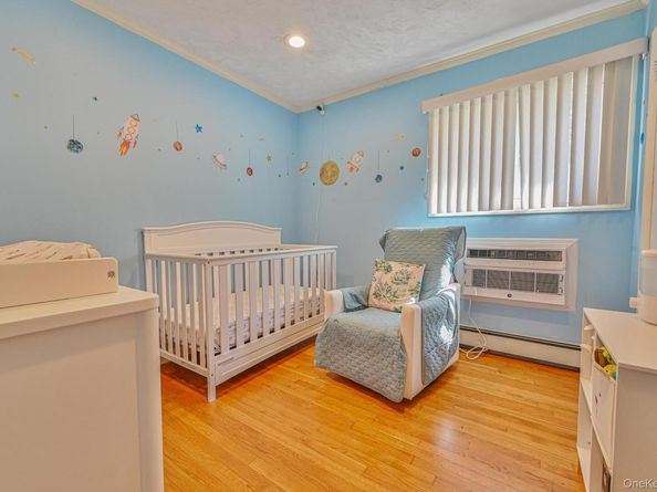 126 Commonwealth Avenue, Massapequa NY 11758