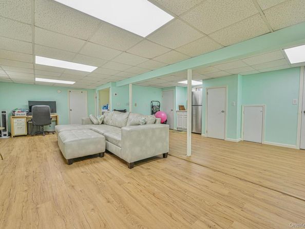 126 Commonwealth Avenue, Massapequa NY 11758