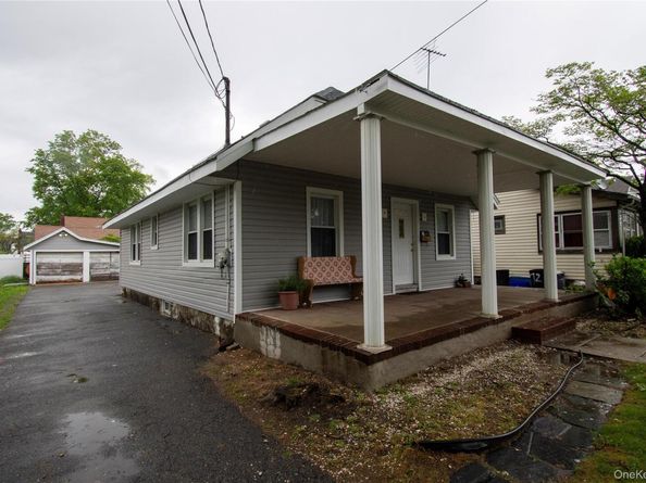76 Henry Street, Roosevelt NY 11575