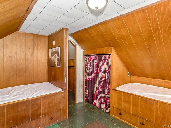 174 N Nassau Avenue, Massapequa NY 11758