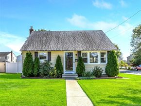 174 N Nassau Avenue, Massapequa NY 11758