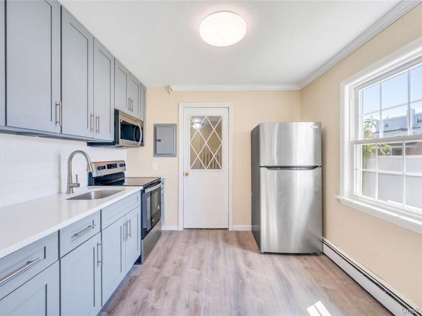 88 Anchor Lane, Levittown NY 11756