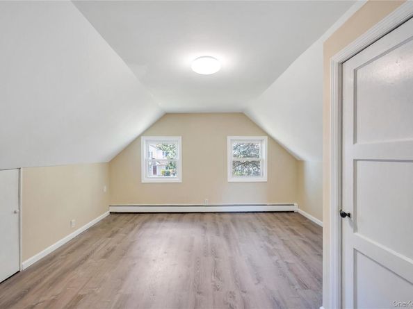 88 Anchor Lane, Levittown NY 11756