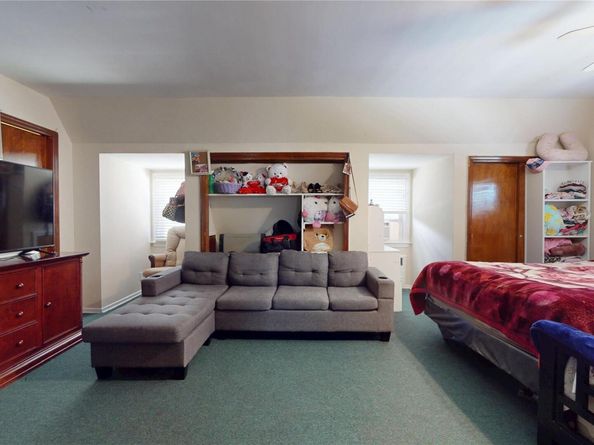 40 Wagner Avenue, Roosevelt NY 11575