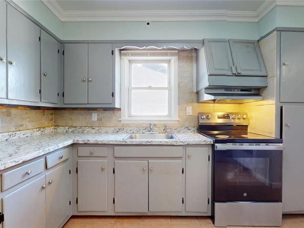 40 Wagner Avenue, Roosevelt NY 11575