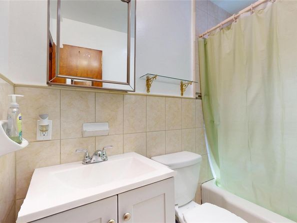 40 Wagner Avenue, Roosevelt NY 11575