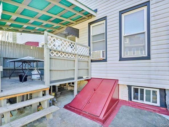 104-21 92nd Avenue, Richmond Hill NY 11418