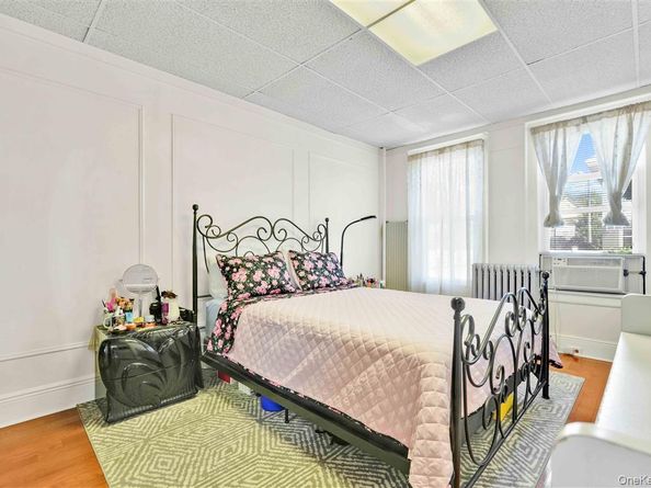 104-21 92nd Avenue, Richmond Hill NY 11418