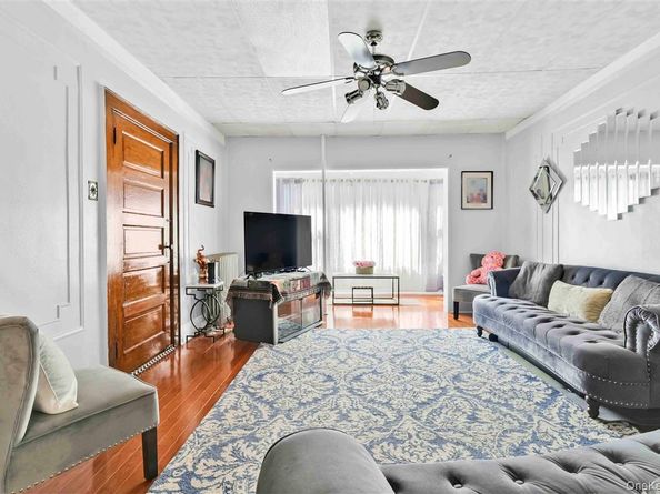 104-21 92nd Avenue, Richmond Hill NY 11418