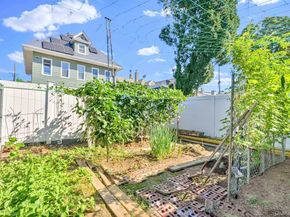 104-21 92nd Avenue, Richmond Hill NY 11418