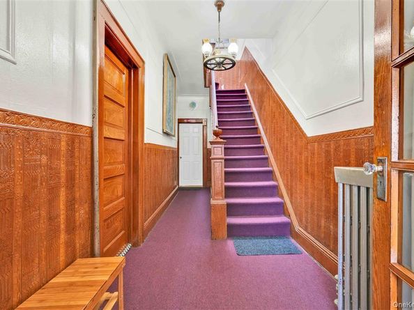 104-21 92nd Avenue, Richmond Hill NY 11418