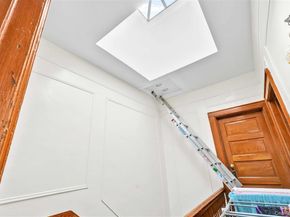 104-21 92nd Avenue, Richmond Hill NY 11418