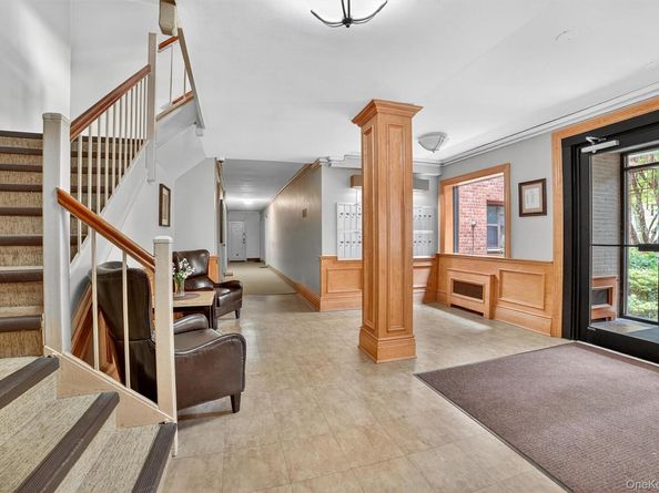51 White Oak Street 2E, New Rochelle NY 10801