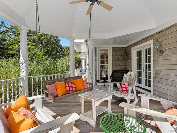 29 Cedar Lane, Remsenburg NY 11960