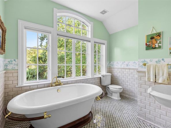 29 Cedar Lane, Remsenburg NY 11960