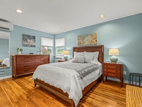 11 Dartmouth Drive, Plainview NY 11803