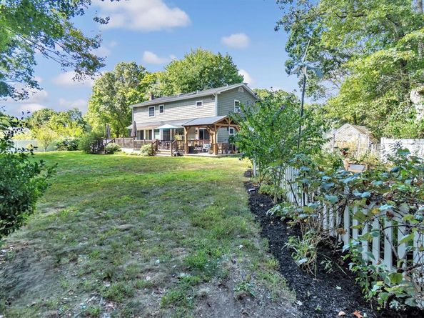 9 Pamela Drive, Ridge NY 11961