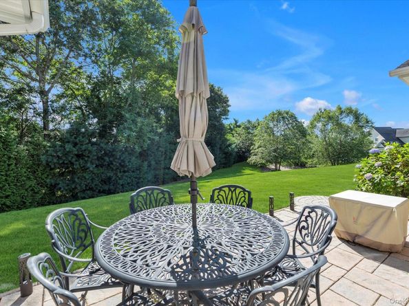 17 Haverton Court, Riverhead NY 11901