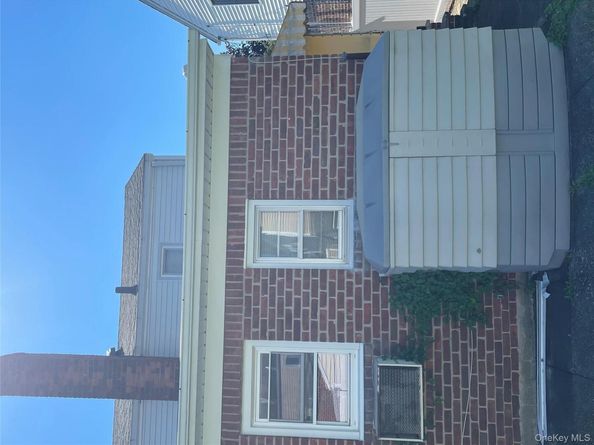 424 Andrews Road, Mineola NY 11501