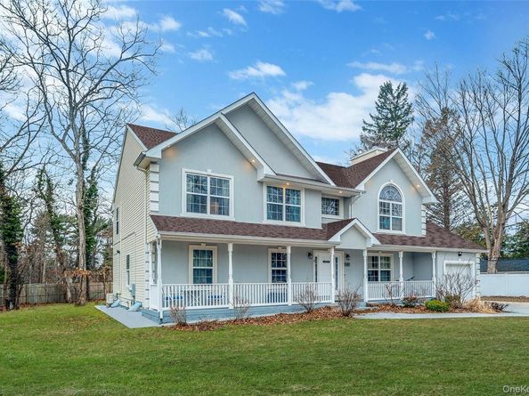 6 Denmark Court, Huntington NY 11743