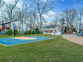 6 Denmark Court, Huntington NY 11743