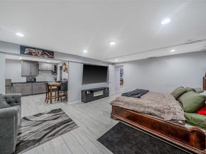 6 Denmark Court, Huntington NY 11743