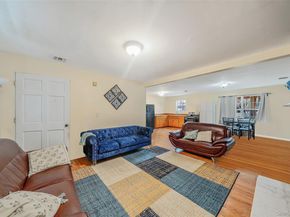 6 Denmark Court, Huntington NY 11743