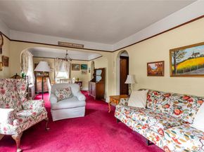 70 Lyon Place, Lynbrook NY 11563