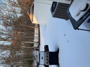 511 Race Place, Oakdale NY 11769