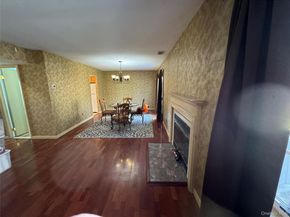511 Race Place, Oakdale NY 11769