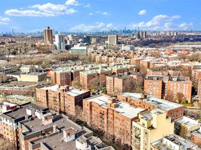 141-05 Pershing Crescent 516, Briarwood NY 11435