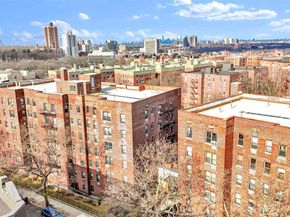 141-05 Pershing Crescent 516, Briarwood NY 11435