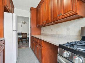 141-05 Pershing Crescent 516, Briarwood NY 11435