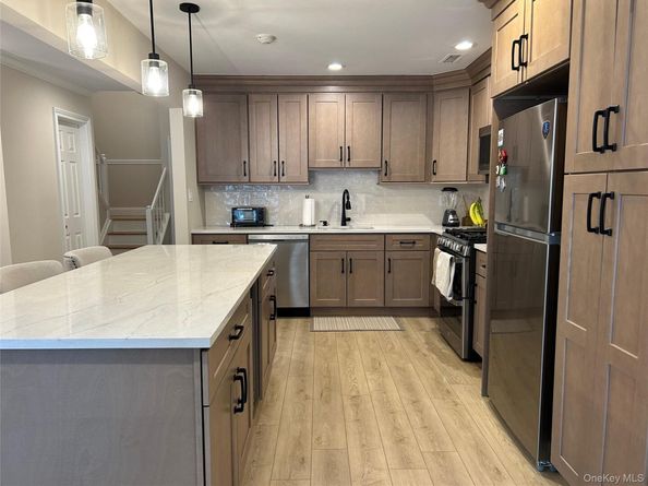 65 Erik Drive, East Setauket NY 11733